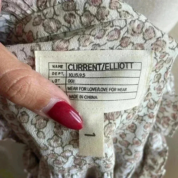 CURRENT\ELLIOT SUBTLE‎ FLOWER PATTERN TOP IN BEIGE SIZE SMALL - Picture 7 of 7